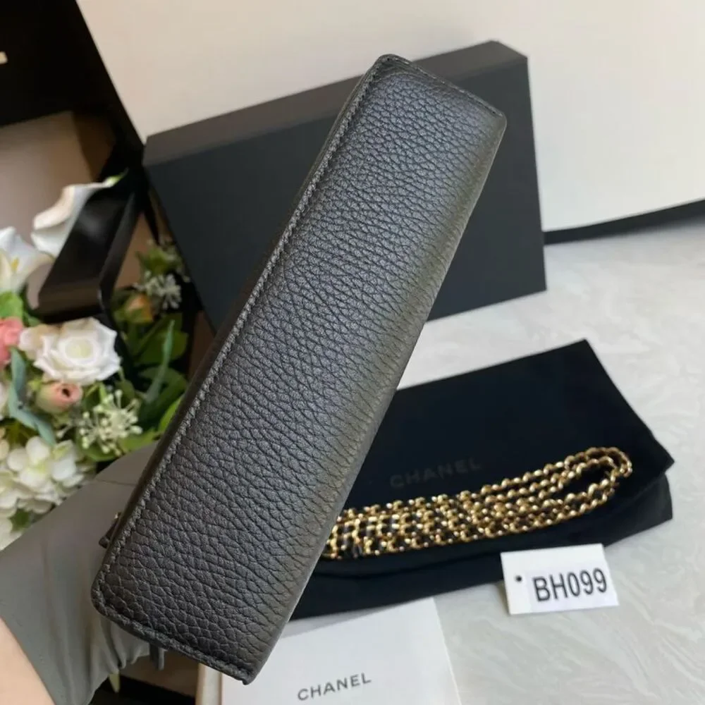 Chanel Women Pre-Loved Bag Very Good Condition